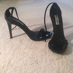 Steve Madden black 'stecy' heel